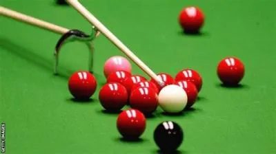 What is a swan in snooker?