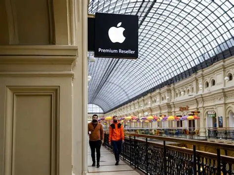 Can russians buy apple?