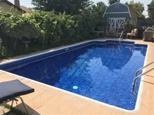 Is a 15x30 pool big?