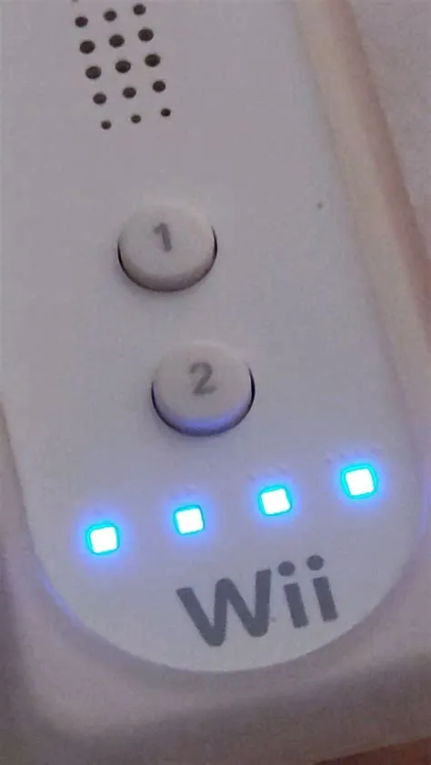 Why is my wii remote just blinking when i try to connect?