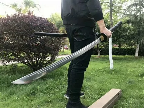 Why longsword is better than katana?