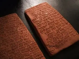 How do you make a clay tablet?