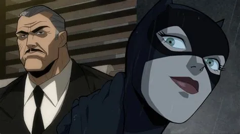 Is catwoman falcones daughter?