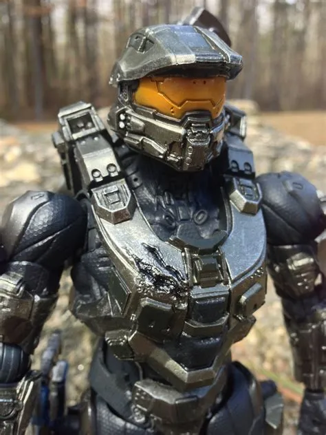 Do you play as master chief?