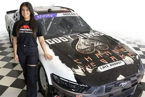 Is hailie deegan racing?