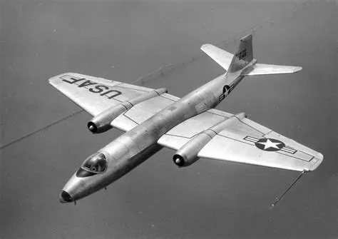 What was the 1st twin jet?