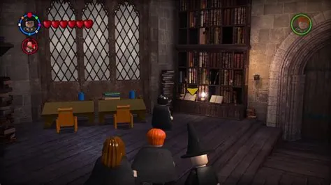 Are there 2 gold bricks in the library in lego harry potter?