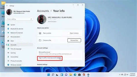 Can i switch between 2 microsoft accounts?