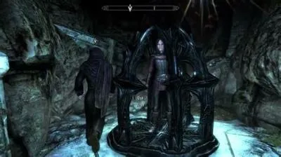 Does serana worship molag bal?