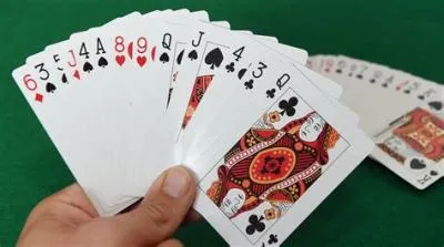 What is 3 card rummy?