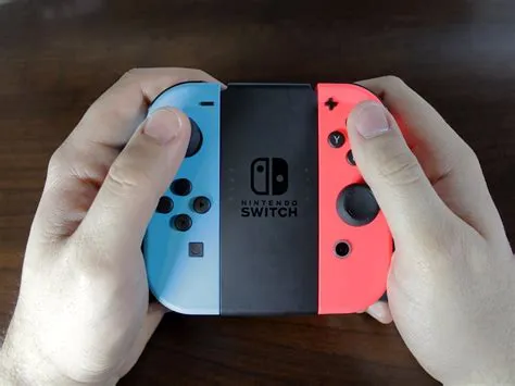 Can you link two nintendo switches together?