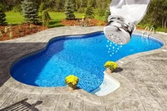 Does salt water pool affect concrete?