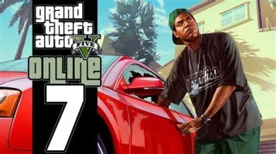 How many players can play in gta online?