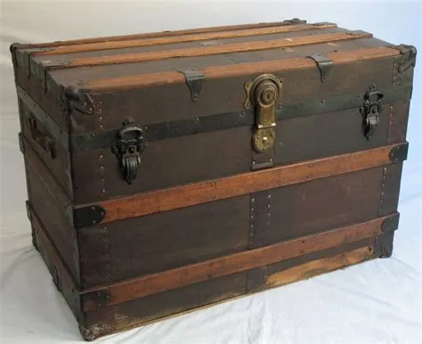 Are old trunks worth money?