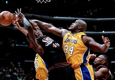 Who blocked shaq 3 times?