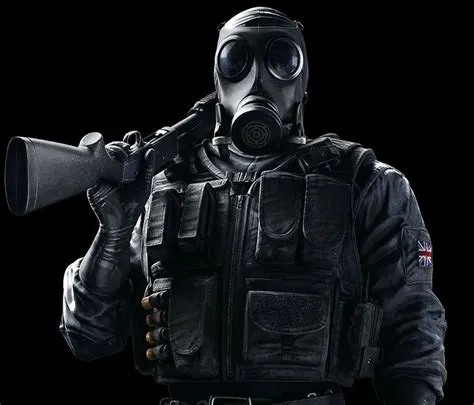 How old is smoke r6?