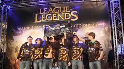 Who is the greatest team in lol history?