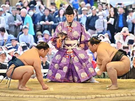 Is sumo still popular in japan?