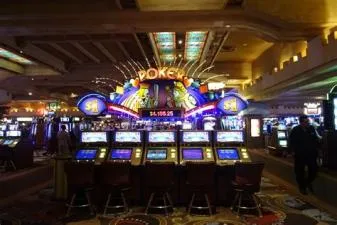 Did any casinos close in las vegas?