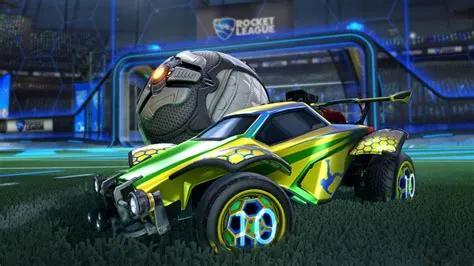 Can 5 people play rocket league?