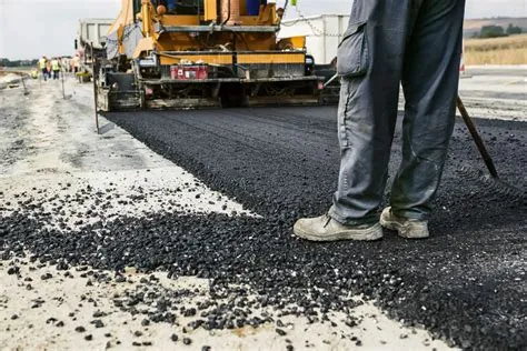 Is heat bad for asphalt?