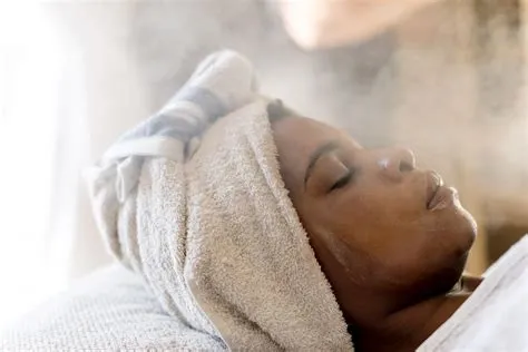 What does steam room do for your face?