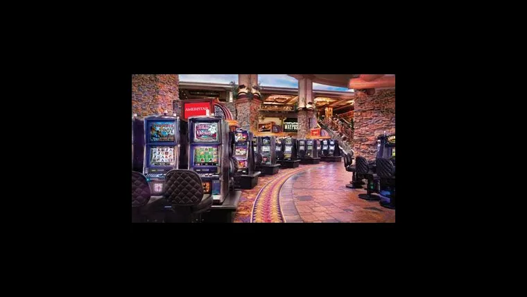 Does black hawk casino have craps?