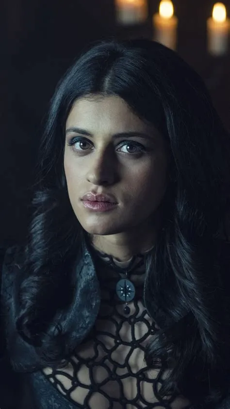 Is yennefer the same actress in season 2?