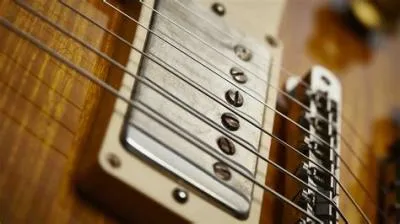 What are pickups on a guitar?