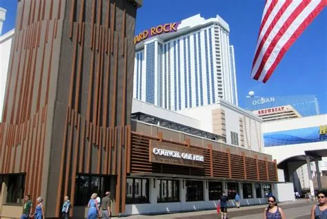 How many casinos are left in atlantic city?