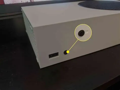 Why is my xbox not blinking when i press the sync button?